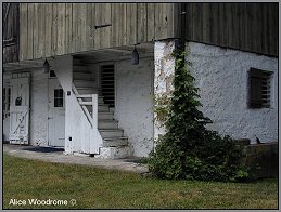 Cloister building