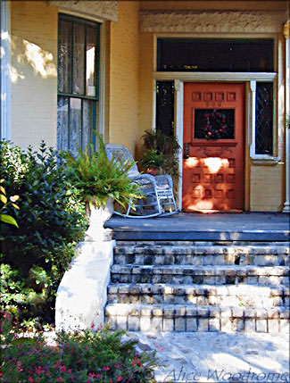 porch in the King William District - Click for larger view