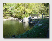 The little bridge to the island where Balancing Rock is