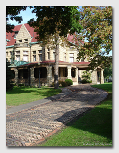 A wonderful old house on Maine